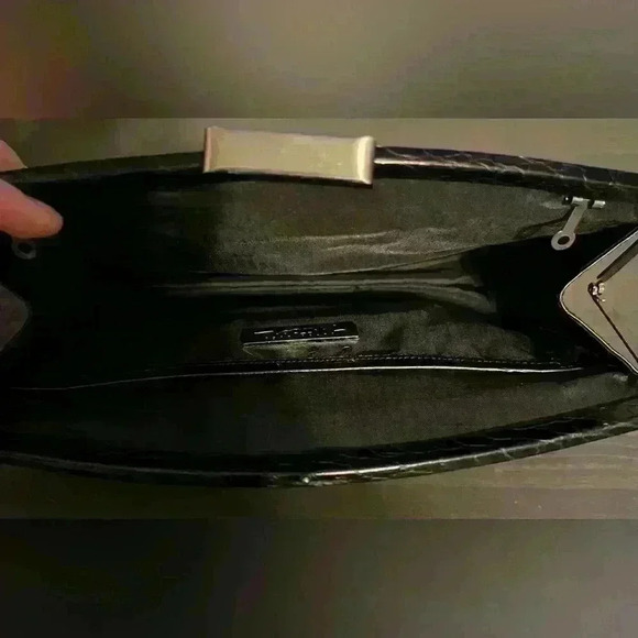 Black croc patent long clutch bag - Picture 4 of 9